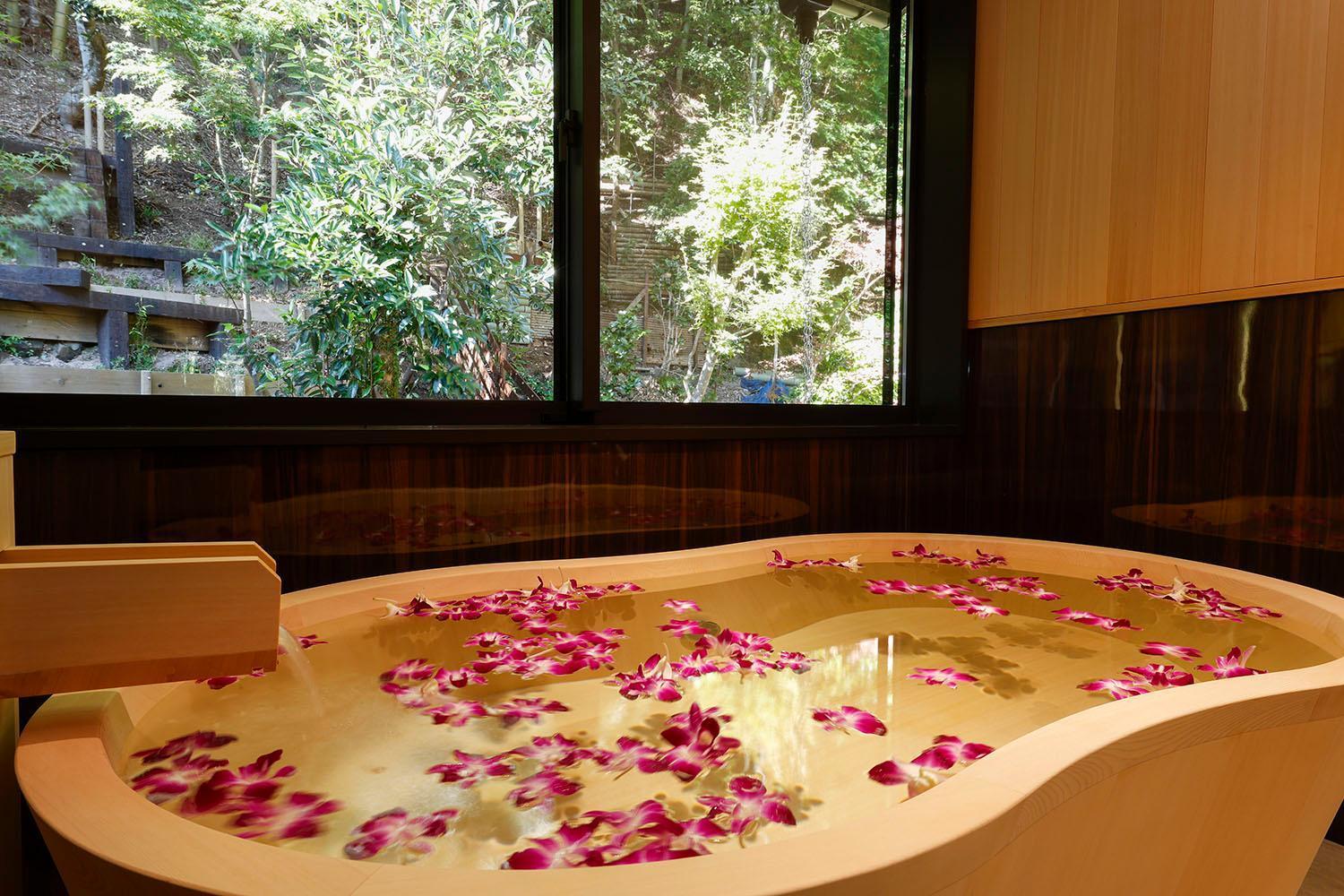 Yuraku Kinosaki Spa & Gardens Toyooka  Exterior photo